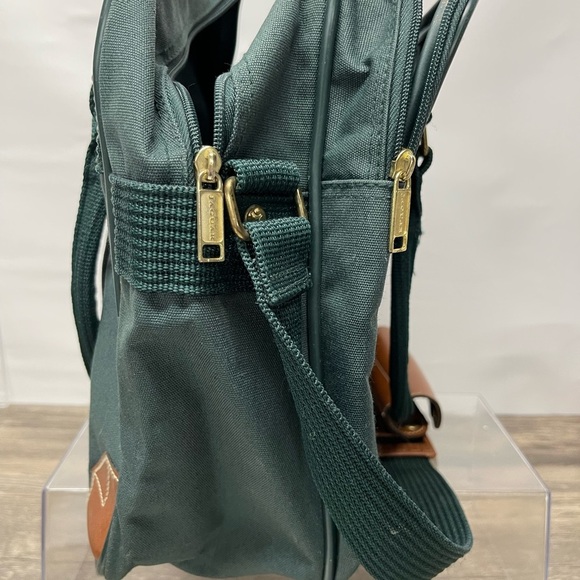 Jaguar Green Canvas Laptop Bag Briefcase Travel Work Bag Faux Leather Trim - Picture 13 of 15